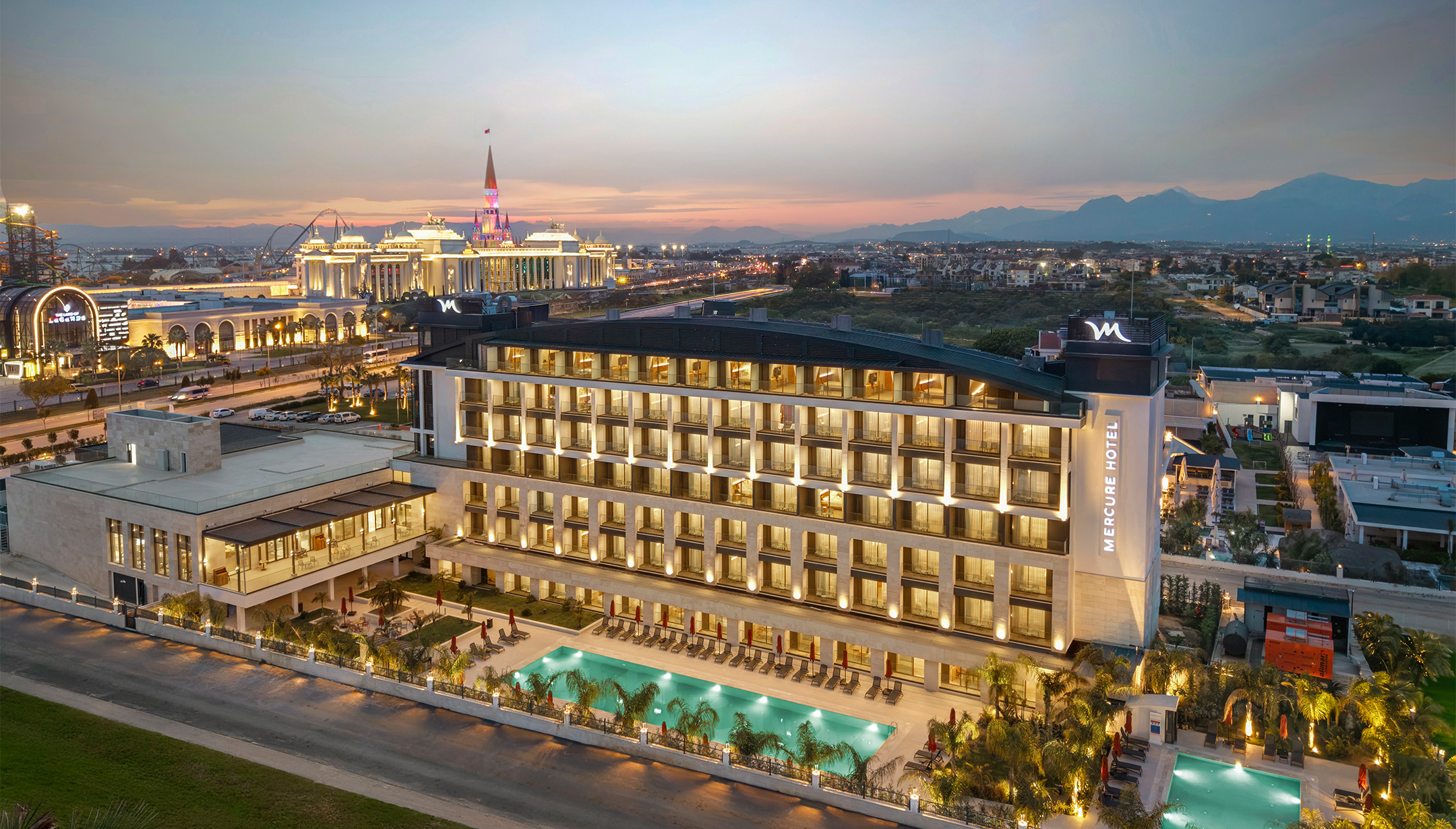 betuyab-oteller-mercure-antalya-belek-banne.jpg